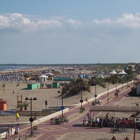 Отель Umberto 3*