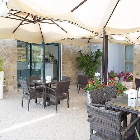 Szálloda Umberto 3*