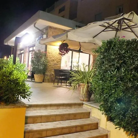 Hotel Umberto 3*